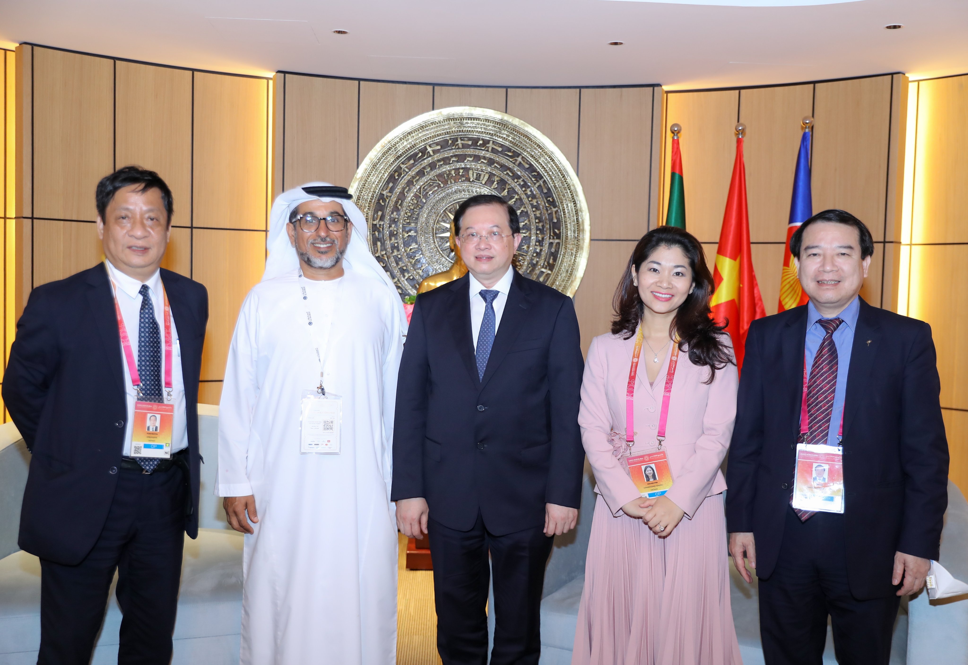 Thứ trưởng Bộ Văn hóa, Thể thao và Du lịch Tạ Quang Đông đã tiếp và làm việc với ông Mohammed Saif Al Suwaidi, Tổng Giám đốc Quỹ Phát triển của Tiểu vương quốc Abu Dhabi (ADFD)